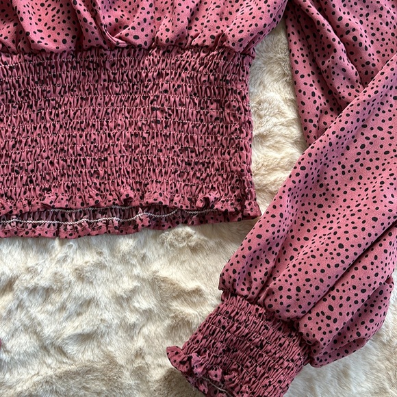 SHEIN Dalmatian print mauve polka dot blouse, size medium - Picture 3 of 7